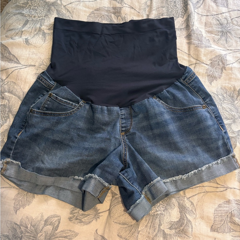 Maternity Boyfriend Shorts size 16